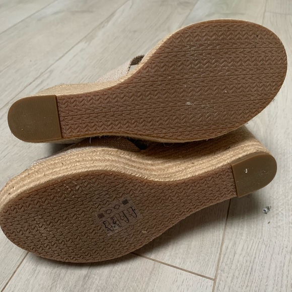 Michael Kors Woven Wedge Sandals. size 8.5 - Picture 5 of 7